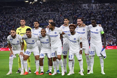 أمين جويري يقود هجوم مارسيليا أمام باريس سان جيرمان في كلاسيكو فرنسا