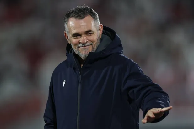 ويلي سانيول يستقيل من تدريب منتخب جورجيا بعد الخسارة أمام أيرلندا الشمالية