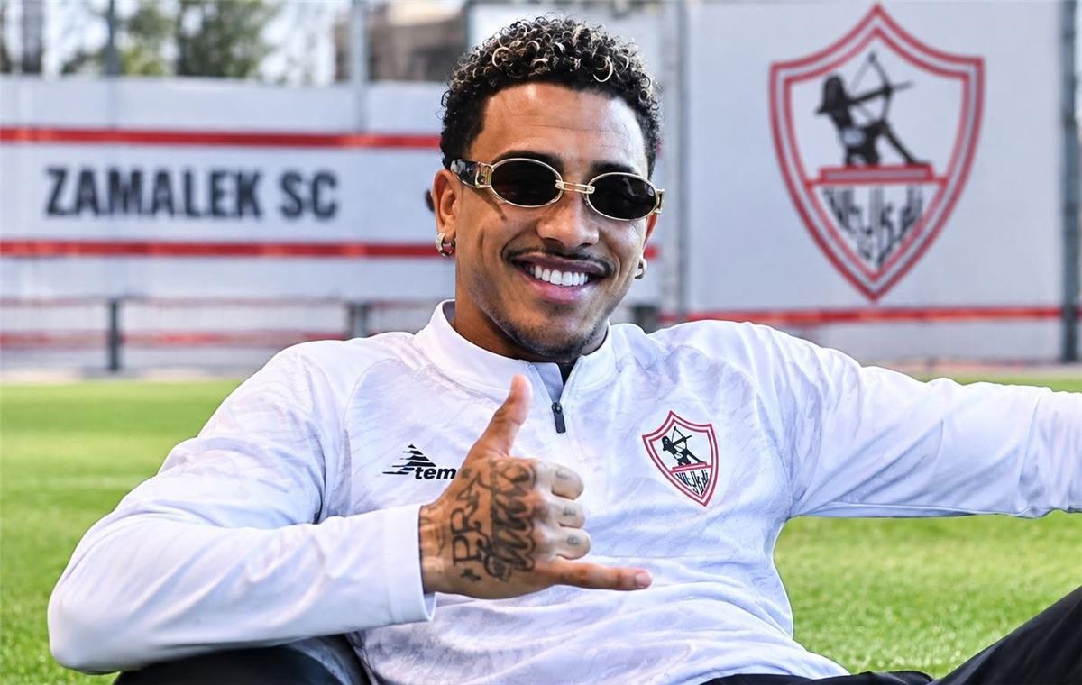 مقارنة مع نجم الأهلي وبصمة واضحة.. ماذا قدم بيزيرا مع الزمالك قبل انتقاله إلى شباب أهلي دبي؟
