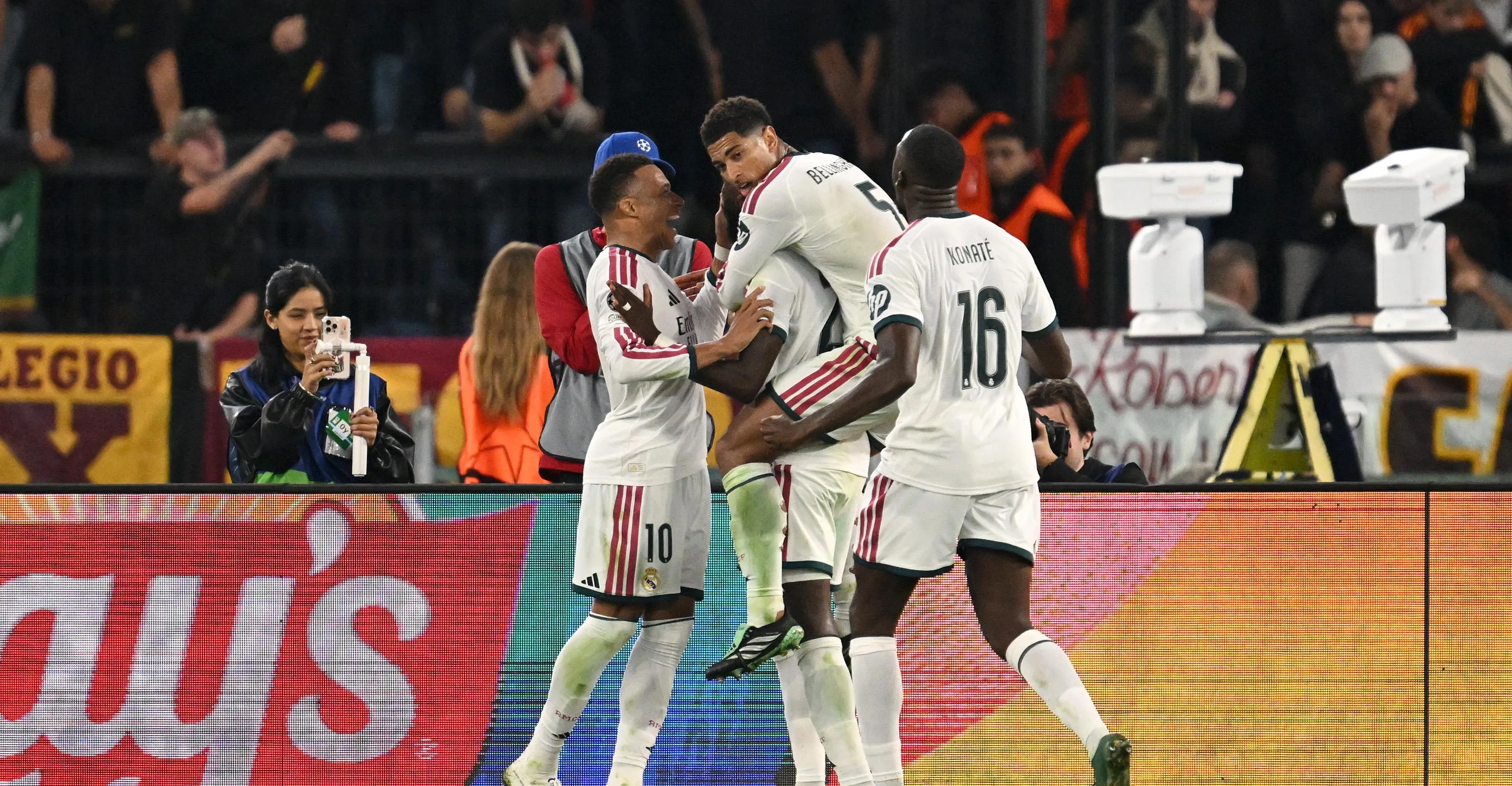 ريال مدريد يقلب تأخره أمام روما إلى فوز درامي 4-3 في دوري الأبطال