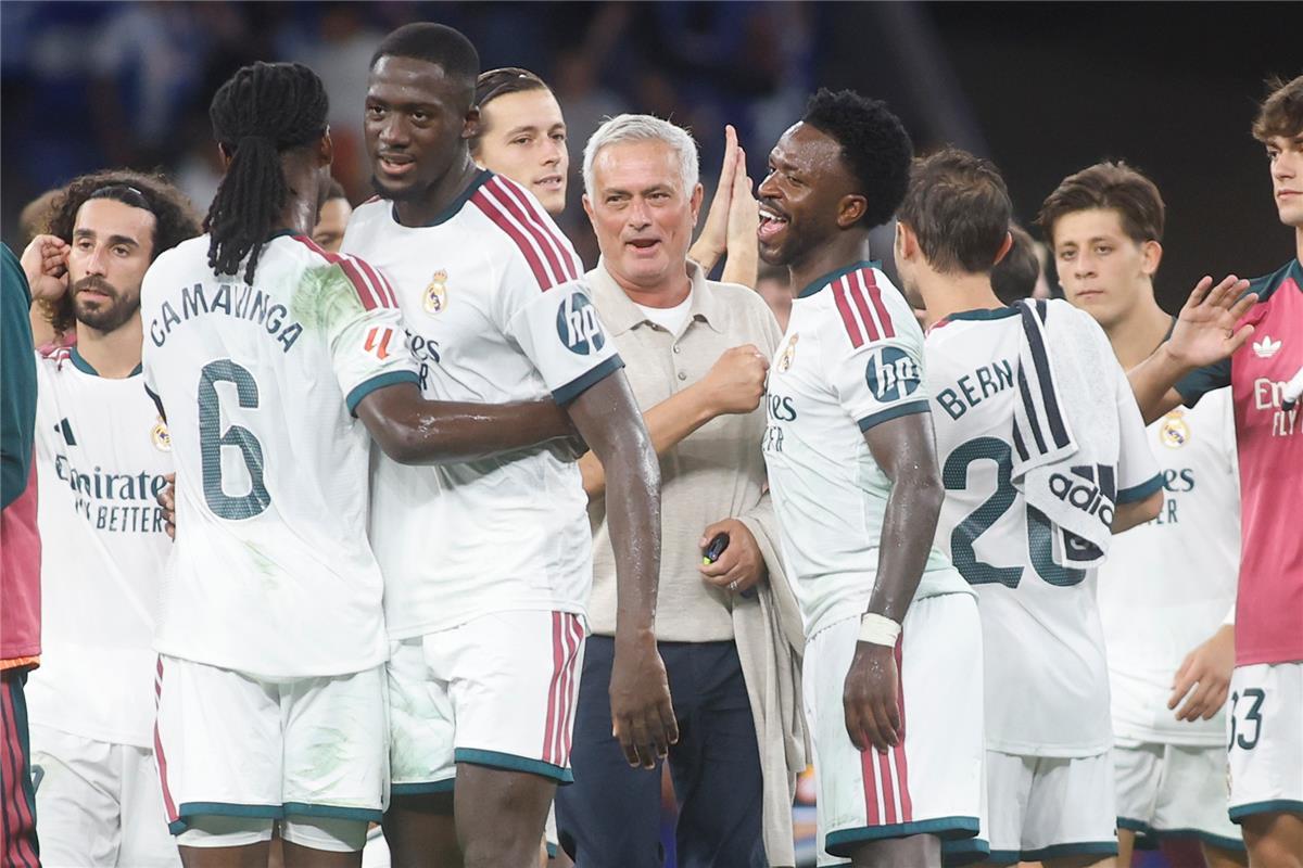 راؤول أسينسيو يترقب فرصة الظهور أساسيًا مع ريال مدريد أمام فياريال