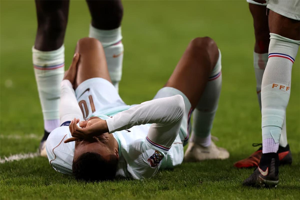 مبابي يظهر في تدريبات التعافي ويطمئن جماهير ريال مدريد قبل العودة