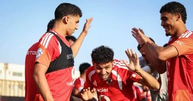 توفيق محمد ينافس كوكا على الجبهة اليسرى للأهلي أمام الزمالك