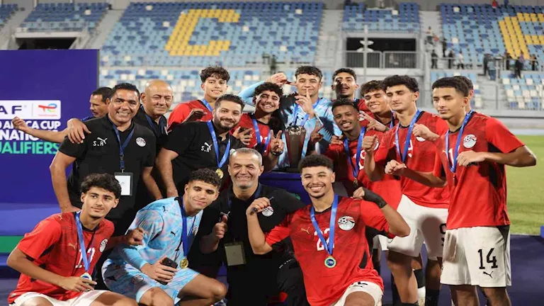 بالصور.. احتفالات منتخب مصر للشباب بعد التتويج ببطولة شمال أفريقيا