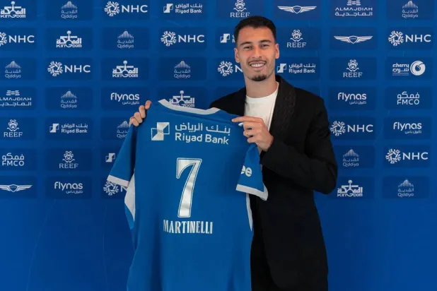 وكيل مارتينيلي يكشف سبب تفضيله الهلال على عروض أوروبا