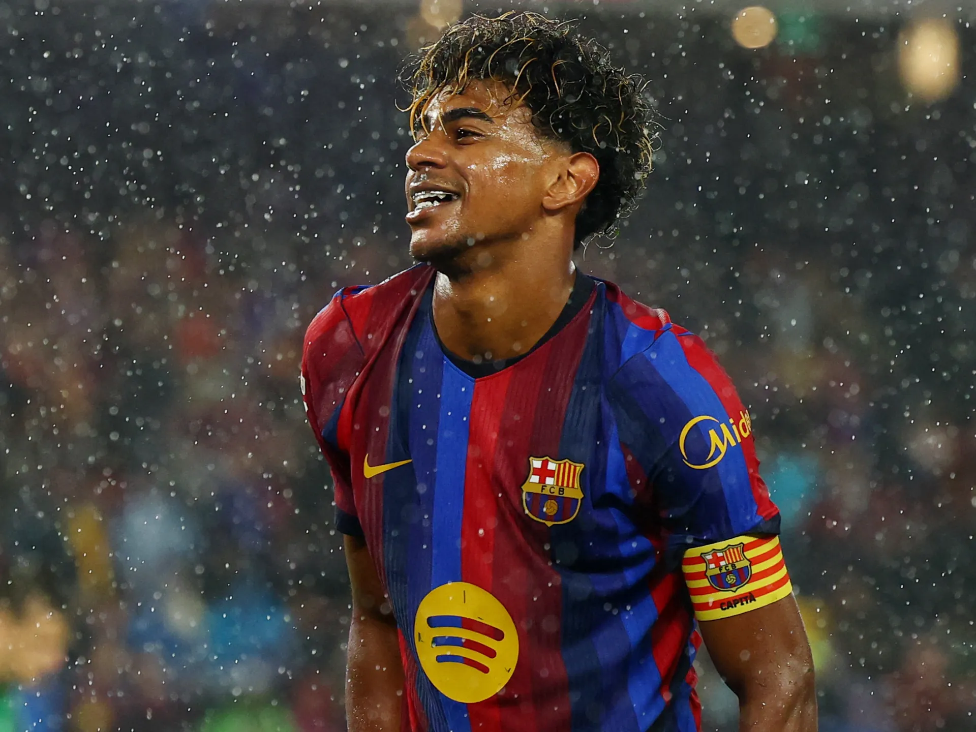 «أشاهد برشلونة من أجله».. أليكس باينا يكشف سر إعجابه بلامين جمال