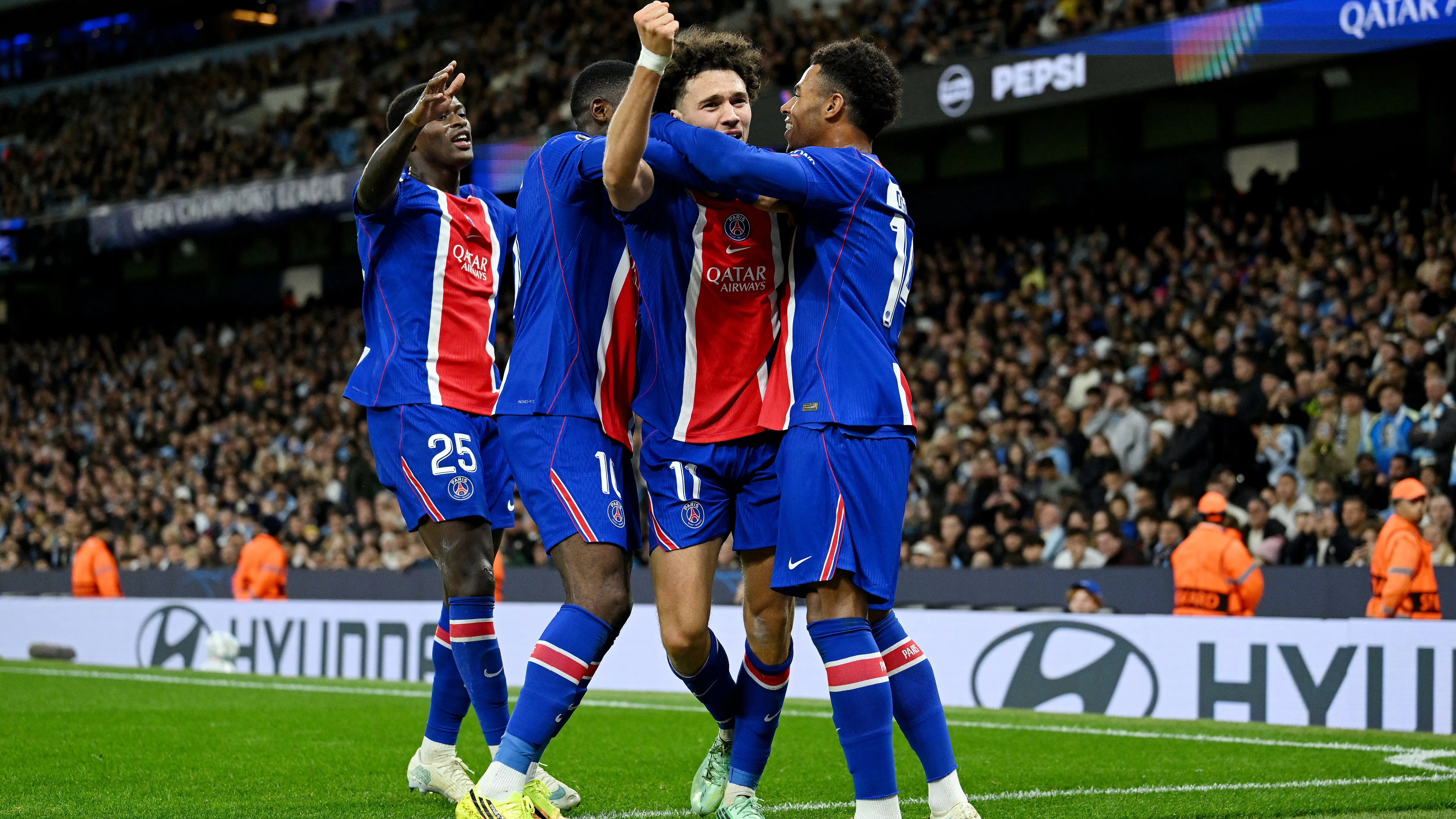 كووورة: برشلونة أبرز منافسي باريس سان جيرمان على لقب دوري الأبطال