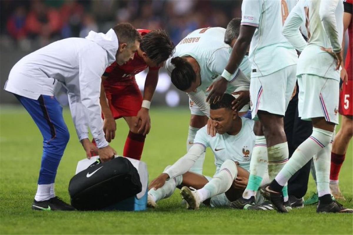 إصابة مبابي أمام تركيا تثير القلق.. وريال مدريد يكشف التشخيص
