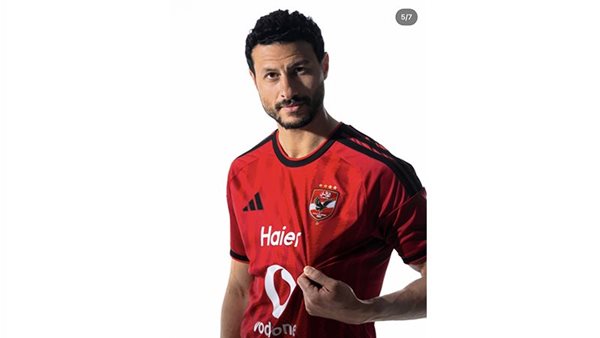 محمد الشناوي يغيب عن قائمة الأهلي أمام بترول أسيوط بسبب عدم الجاهزية