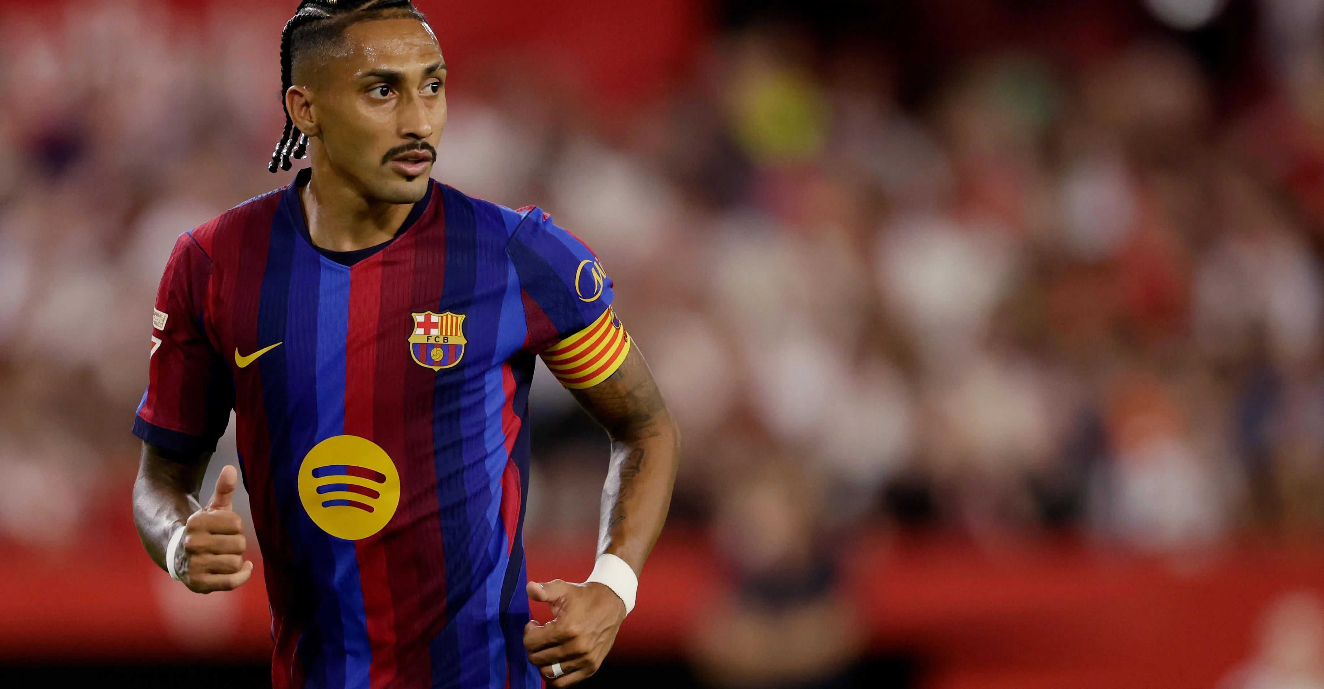 خيارات برشلونة لتعويض رافينيا ومنحه الراحة في مركز الهجوم